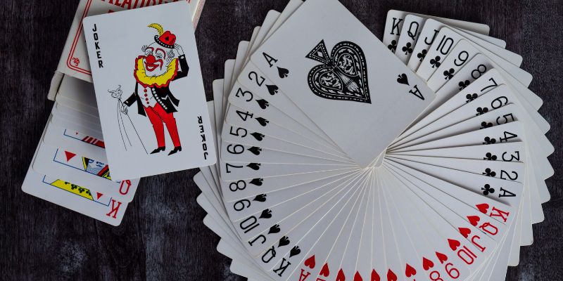 Vì sao nên chọn game bài tại OK365?